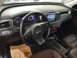 Kia Sorento-12