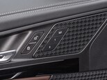 BMW iX1-11
