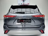 Toyota Highlander-6