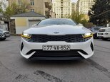 Kia K5-1