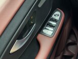 Mercedes V 220-16