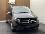 Mercedes V 220-4