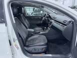 Volkswagen Passat-12