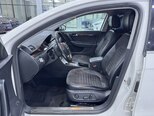 Volkswagen Passat-11