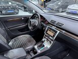 Volkswagen Passat-10