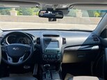 Kia Sorento-13