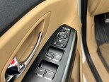 Kia Carnival-14