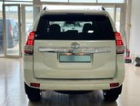 Toyota Land Cruiser Prado-5