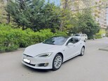 Tesla Model S-4