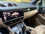 Porsche Cayenne-12