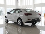 Chevrolet Onix-3