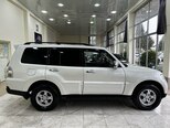 Mitsubishi Pajero-5