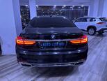 BMW 740-17