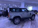 Land Rover Defender-4