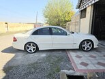 Mercedes E 280-8