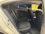 Hyundai Elantra-14
