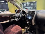 Nissan March-6