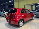 Nissan March-11