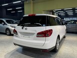 Nissan Wingroad-9