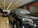 Toyota Fortuner-16