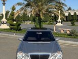 Mercedes E 220 d-1