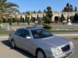 Mercedes E 220 d-2