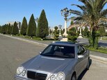 Mercedes E 220 d-4