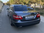 Mercedes E 220 d-4