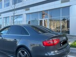 Audi A4-2