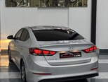 Hyundai Avante-9