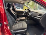 Hyundai Accent-13