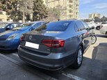 Volkswagen Jetta-2