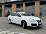 Volkswagen Jetta-2