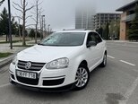 Volkswagen Jetta-1