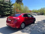 Hyundai Accent-17