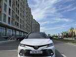 Toyota Camry-10