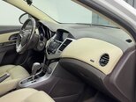 Chevrolet Cruze-12