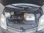 Toyota Prius-11