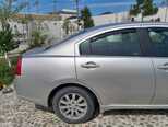 Mitsubishi Galant-7