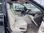 Cadillac Escalade-12