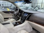 Cadillac Escalade-10
