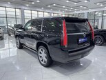 Cadillac Escalade-6
