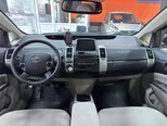 Toyota Prius-12