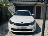 Kia K5-1