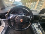Porsche Panamera 4S-7