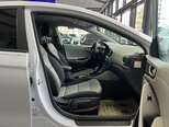 Hyundai IONIQ-10
