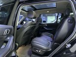 BMW X7-8