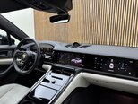 Porsche Panamera-17