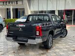 Mitsubishi L200-7