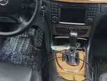 Mercedes E 220 d-12